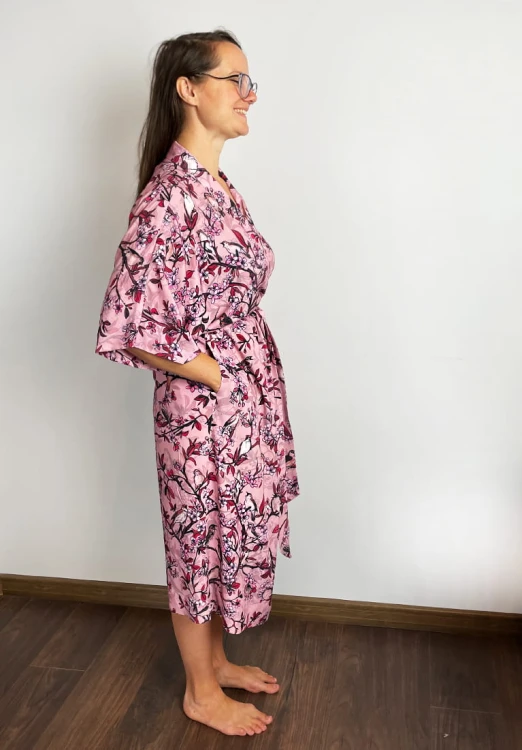 kimono rozowe_bok.jpg