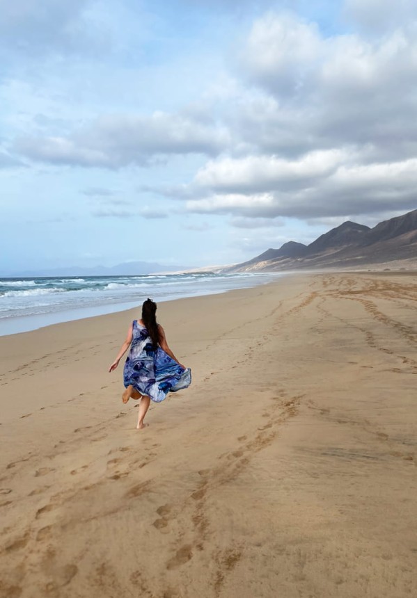 plazowa sukienka na wakacje z wiskozy nawrotanka