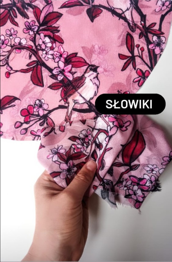 róż wiskoza lato
