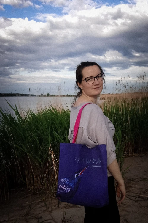 nawrotanka bawełniana szoperka duża torba z malowanym krukiem.jpg