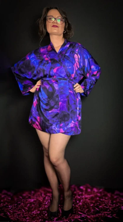 kimono sukienka kopertowa mini fioletowa zorza nawrotanka autorski print.jpg
