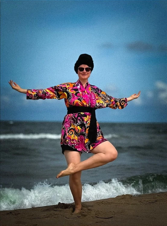 MORZE BAŁTYK WAKACJE JOGA złote osmiornice print jak tatuaz japoński nawrotanka KIMONO KOSZULA 1.jpg