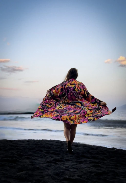 złote ośmiornice kimono maxi sukienka kopertowa fuksja na wakacje urlop nad morzem sycylia madera (9).jpg