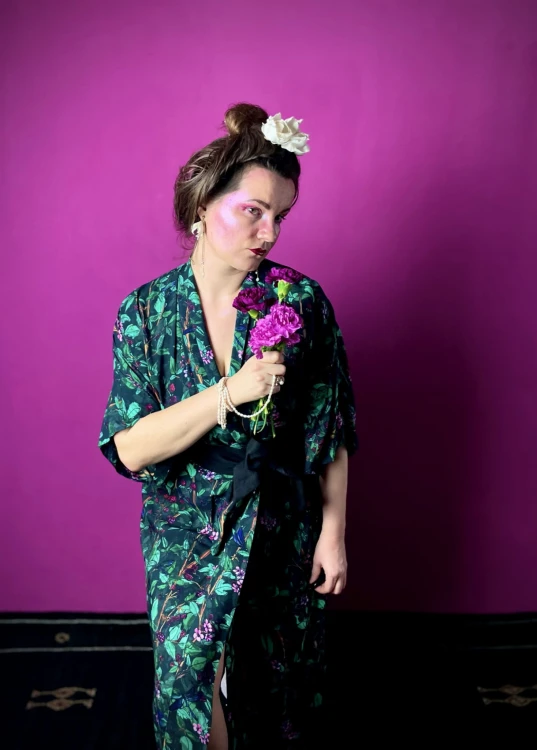 zielone kimono malahit szmarag wazki i kwitnące maliny wzor botaniczny (1).JPEG