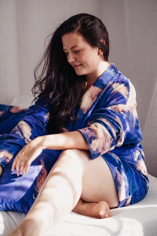 nawrotanka kimono domowe w malarski wzor nieba.jpg