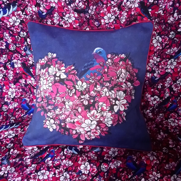 poducha w kwiatowy print