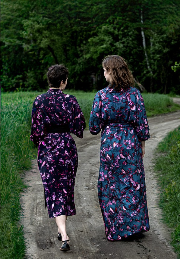 KIMONO midI vs maxi sukienka w wkiaty wzór słowiki NAWROTANKA.jpg