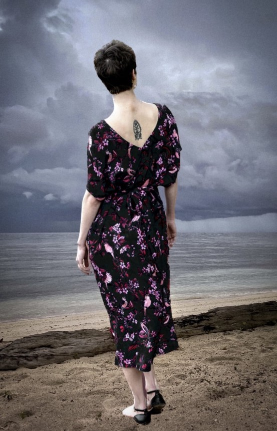 prosta SUKIENKA MIDI z dwustronnym dekoltem  •  wzór  SŁOWIKI czarne  • 100% wiskoza (1)