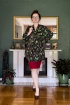 kimono premium mini wzór leśne maliny NAWROTANKA w zielonym wnętrzu.jpg