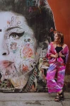streetart sztuka kimono i spodnie w różowe chmury niebo NAWROTANKA zestaw wakacyjny.jpg