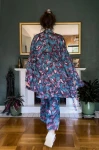 kimono mini + spodnie komplet premium turkusowy wzór w kwiaty i ptaki SŁOWIKI nawrotanka do białych sneakersów.jpg