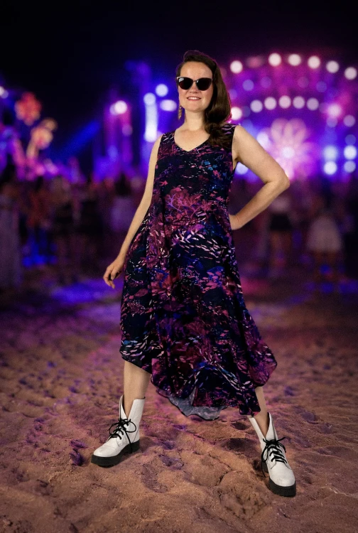 sukienka maxi z dwustronnym dekotlem na impreze  LETNI FESTIWAL MUZYCZNY koncert w plenerz eopenair NAWROTANKA.jpg